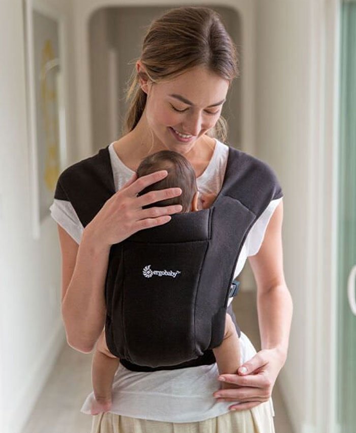 ergobaby-embrace-pure-black-2.jpg