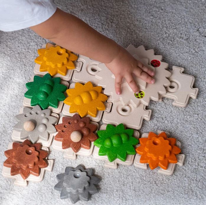 Plan Toys | Gear & Puzzle