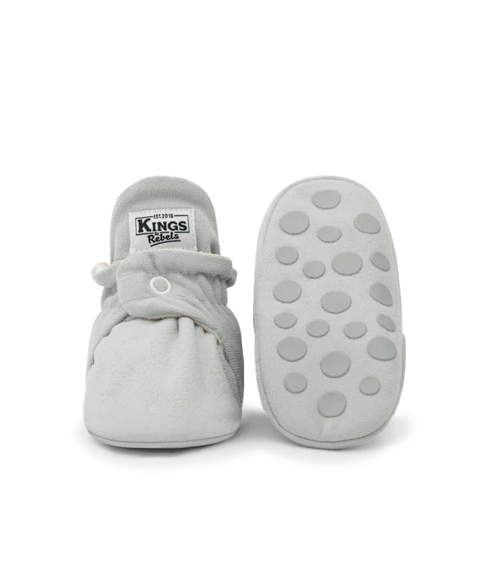 Kings & Rebels | Gripper Gamuza Baby Booties - Grey